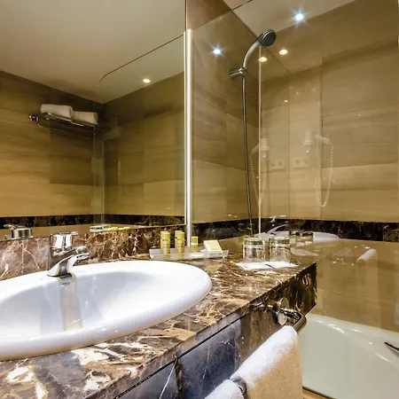 Exe Barbera Parc Hotel 4*